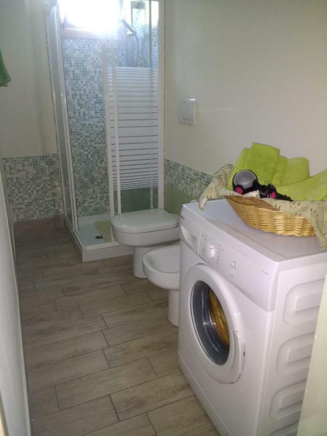 פינאלה ליגורה Casa Papaveri Rossi מראה חיצוני תמונה